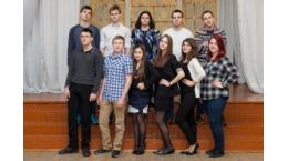 Первые выпускники 11 Л